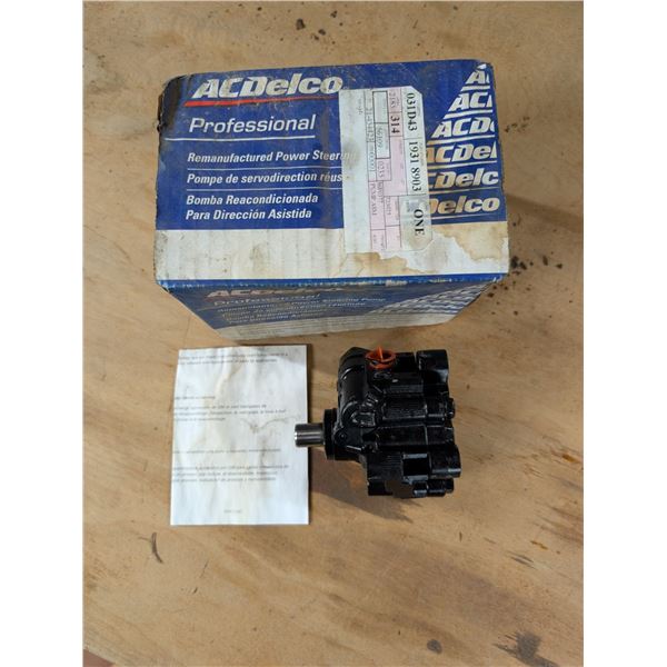 Power Steering Pump in Original Box, (Possibly Never Used, Or Barely)