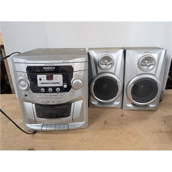 CD/CDR/CDRW Magnavox <A585 Mini Hi Fi System Set (not Tested)