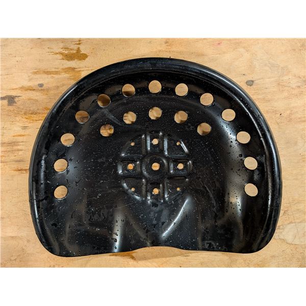 older Tractor Seat (good Condition) 18"x13"