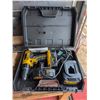 Image 4 : DeWalt DC720 1/2" (12.7mm) Cordless Drill Driver w/ original Case and Batteries/Charger