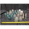 Image 5 : (25) Glass Insulators
