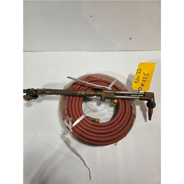 New 25'x 1/4 Twin Oxylacet Hose and Victor Cutting Torch, new tip
