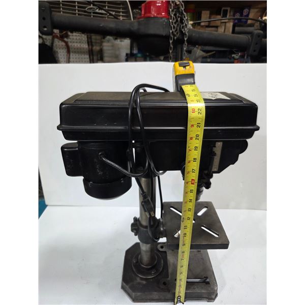 Bench Drill Press 10 speed, works good