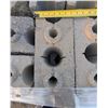 Image 3 : Pallet of Interlocking Stone Bricks 7"x18"