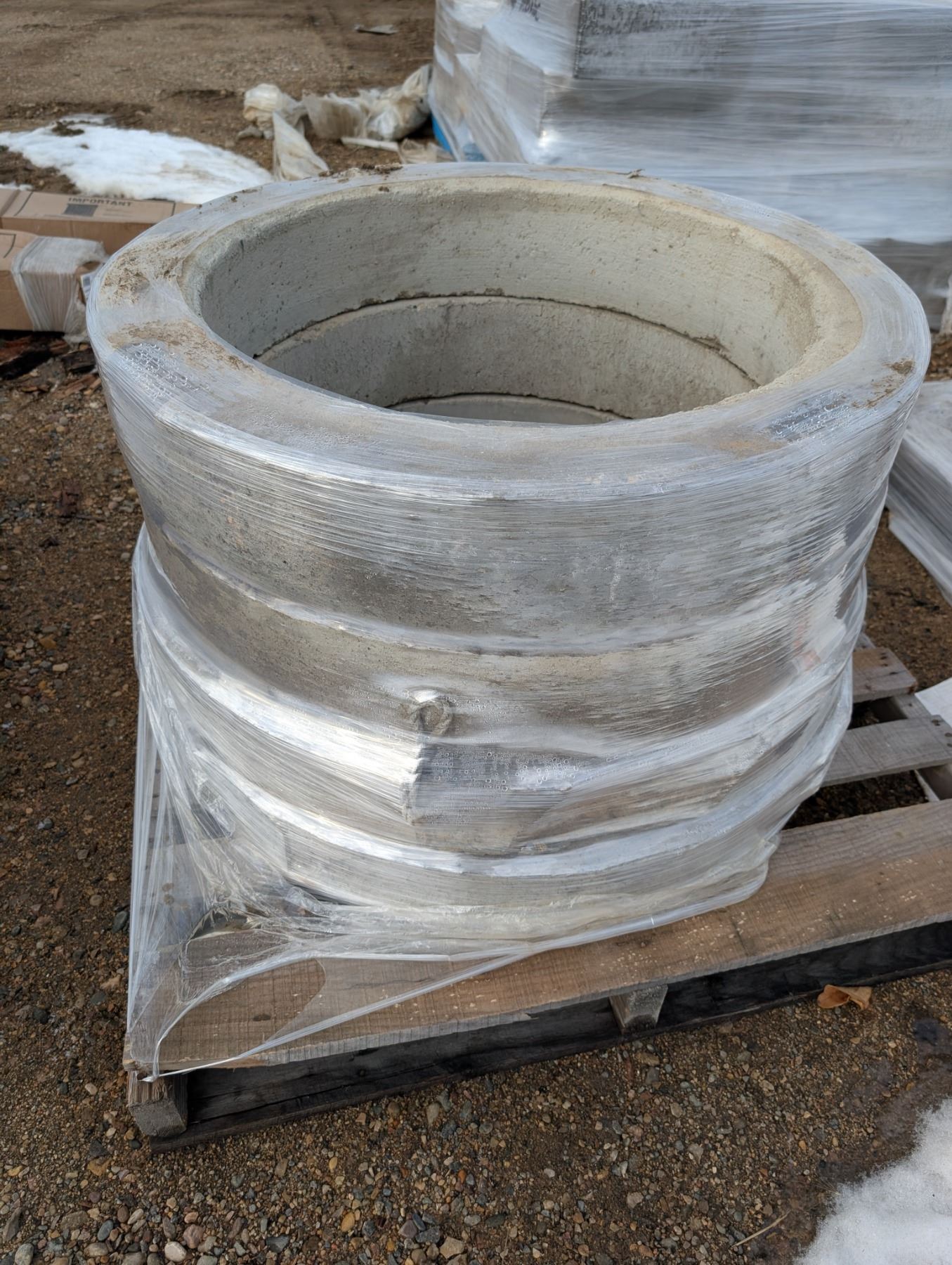 Concrete O Rings Riser Pallet of Concrete Riser Rings 33