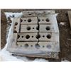 Image 5 : (2) Pallets of Interlocking Bricks (9"x6") (16"x7")