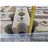 Image 4 : Pallet of Interlocking Stone Bricks 16"x7"