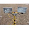 Image 2 : Dual Halogen Work Light w/ Stand (not tested)