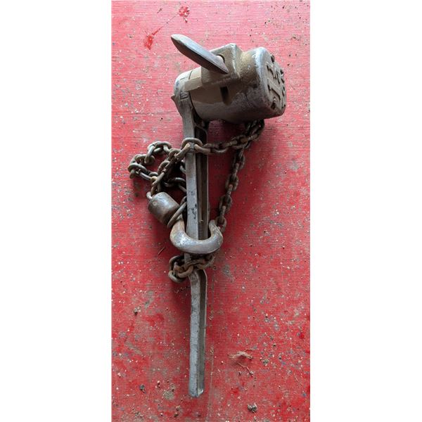 Hoist Division Model B 1 1/2 TON