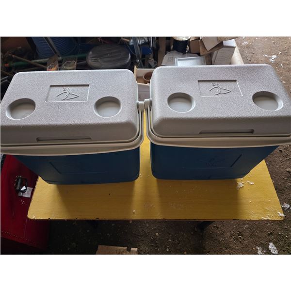 2 coolers- 25L