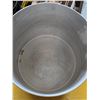 Image 2 : Large cooking pot- 16"H
