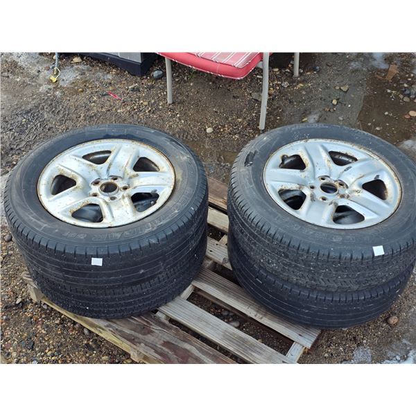 set of 4 tires and rims- 225/65R17