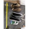 Image 1 : Men's Shoes size 12, Rubber boots size 12, gloves