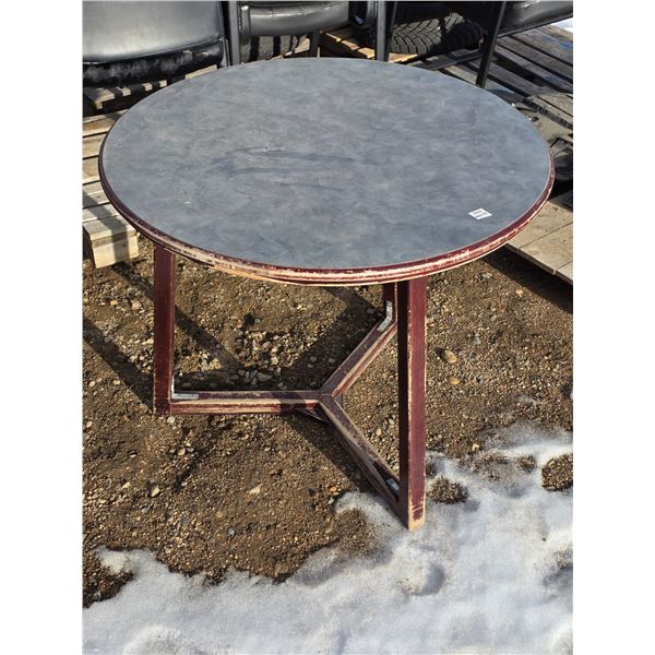 Round table- 36"W by 30"H