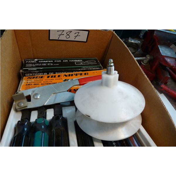 Screw drivers w/screw clamp, panel crimper, tile nipper, bearing greaser