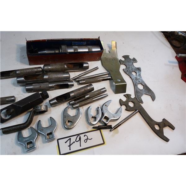 metric crowfeet 17mm, 22mm, 19mm, 24m m