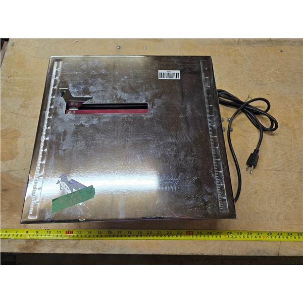 New Chicago electric  7" protable wet cutting tile saw