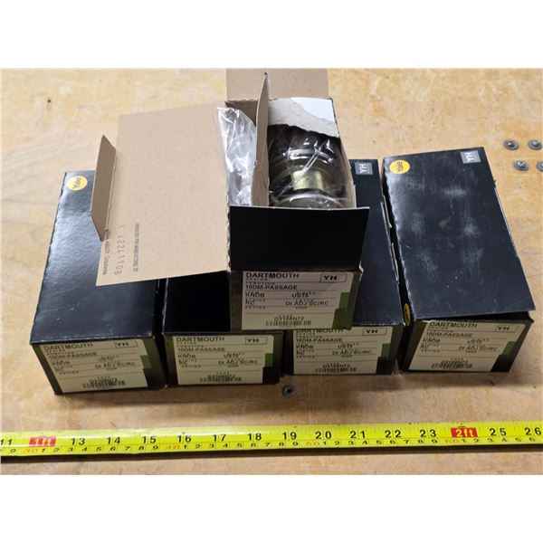 5 NOS YALE passage door knobs