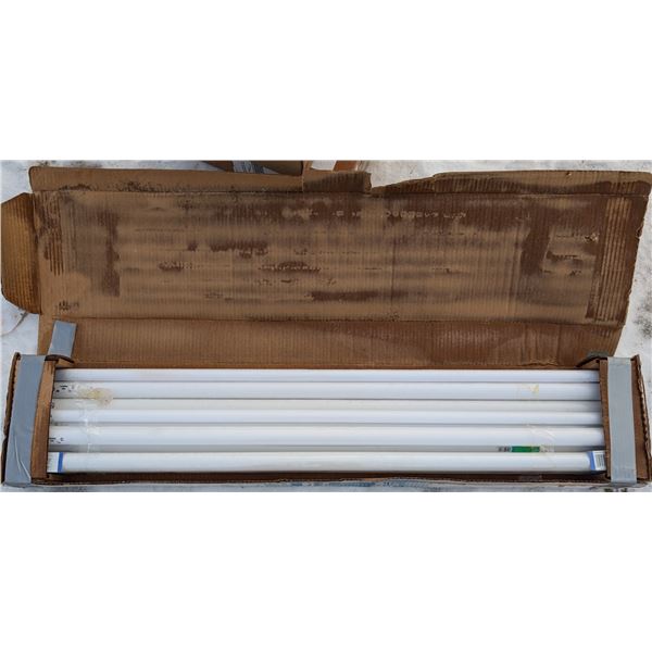Lot of Florescent lights By Phillips 32 WATT