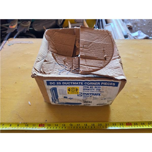 Box of DC 25 ductmate corner pieces