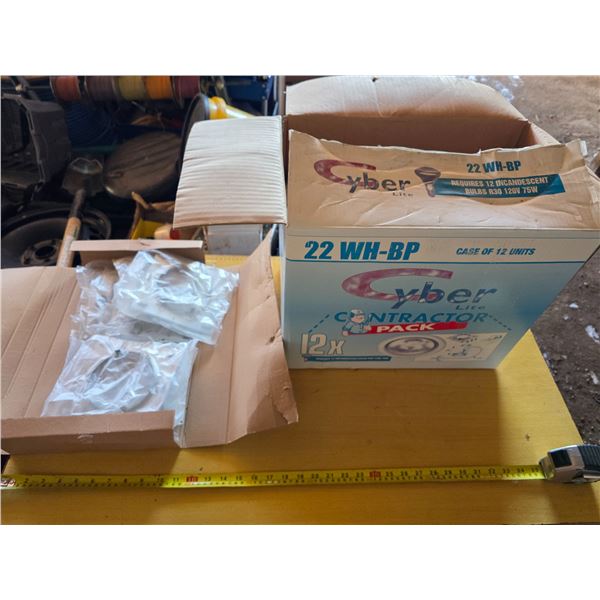 Box of 12 Cyber lite recessed lighting units