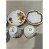 Image 3 : 4 Vintage teacups and saucers (Castle, Duchess, Belle & Collingwoods)