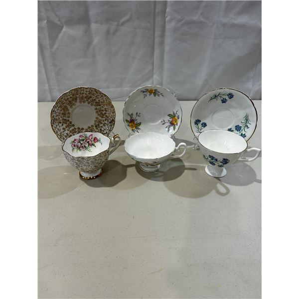 1 Vintage Giftcraft & 2 Vintage Finebone teacups and saucers