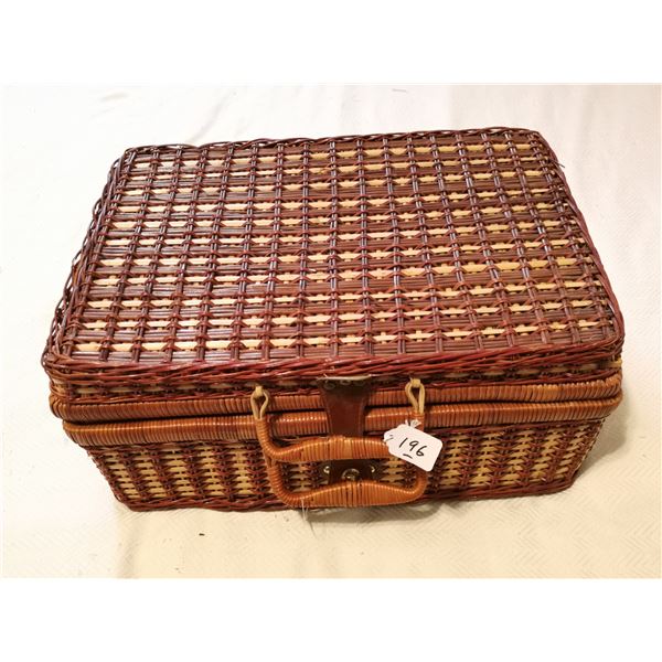 Picnic Basket Set of 4 Wicher Basket