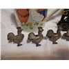 Image 5 : Rooster Lot (Napkin Holder, Watering Can, Cast Iron Letter Holder)