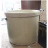 Image 3 : 15 gal. Medalta Sauerkraut crock