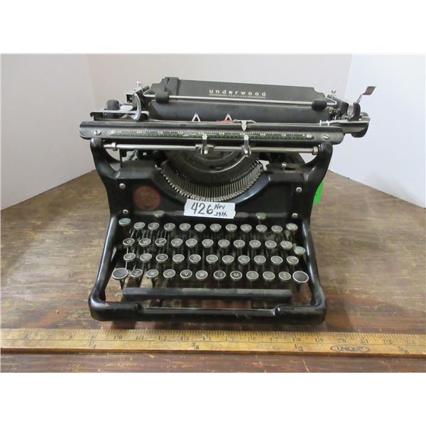 Wice Underwood typewriter