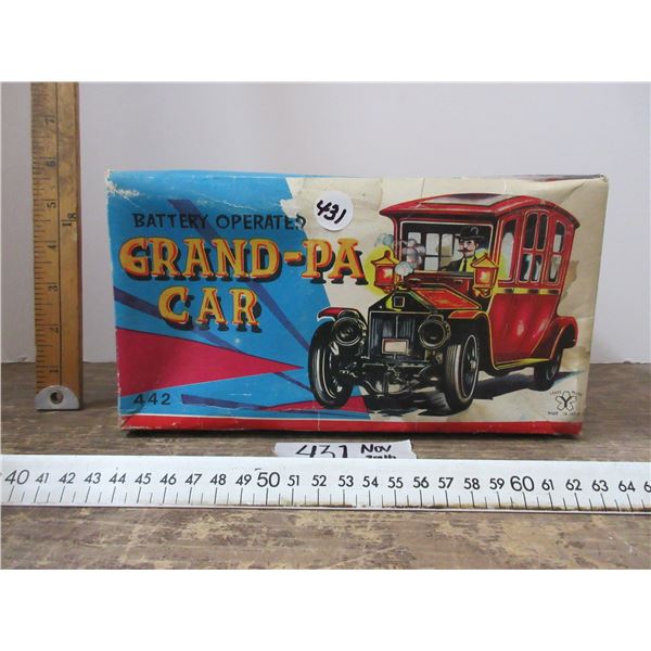 Tin Battery Operated Grand-Pacar in Original box(made in Japan)