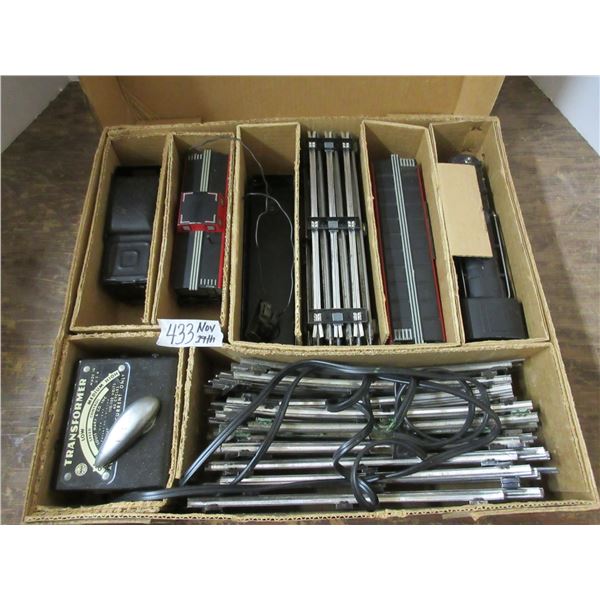 Louis Marx Streamline Electric train in Original box (working)