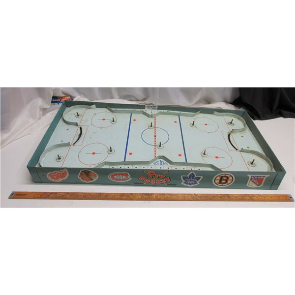 Original 6 team tablettop WHL hockey game with players
