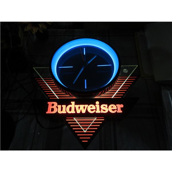Budweiser Beer Light up Advertising clock