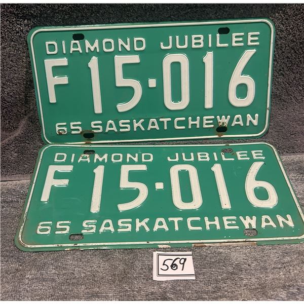 1965 pair of Saskatchewan License Plates - farm