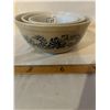 3pc Pyrex bowl set - Homestead pattern