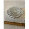 Image 2 : 8" Pyrex bowl and lid - Brown Vine pattern
