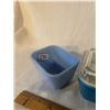 Image 3 : 2 Pyrex Refrigerator dishes - 1 with lid