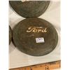 Image 4 : 4 Ford hub caps - 1945-1947