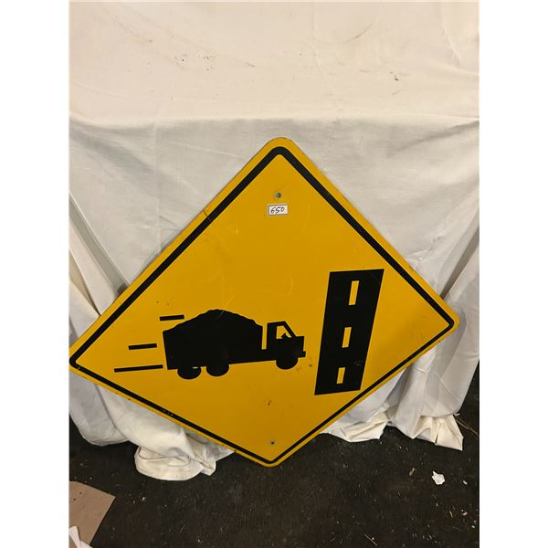 Truck crossing metal sign - 30"x30"