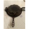 Image 6 : Cast iron waffle iron - heart pattern
