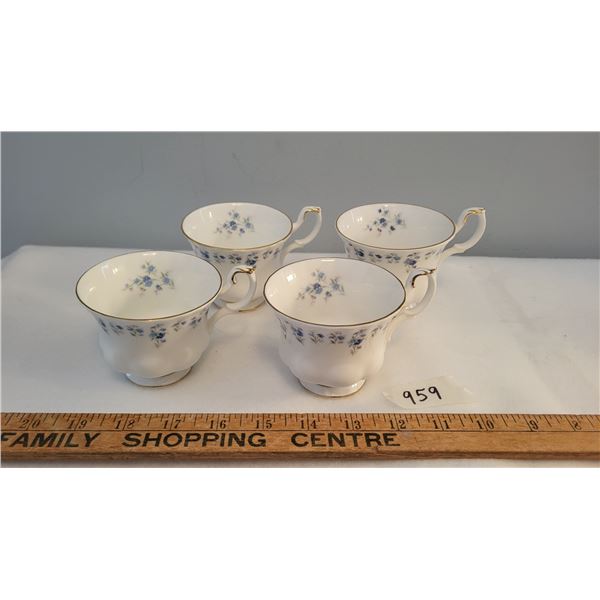 4 teacups, no saucers