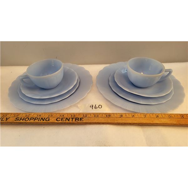 8pc Pyrex delphite setting for 2