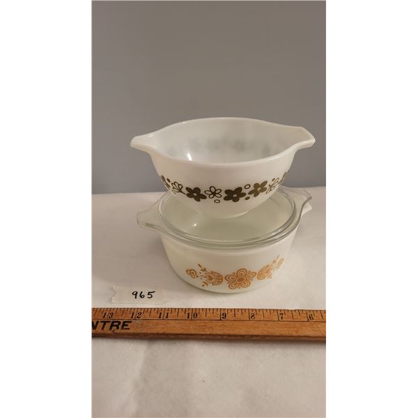 Pyrex 441 crazy daisy & 472 butterfly gold