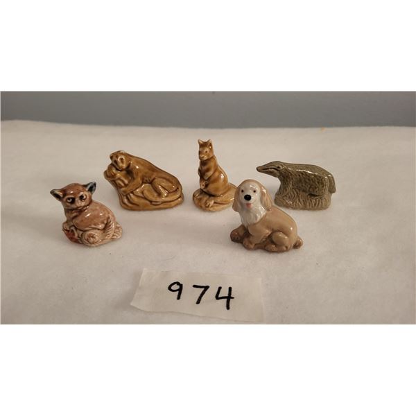 5 Wade misc sibject ornaments