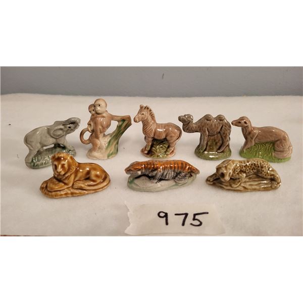 8 Wade safari ornaments