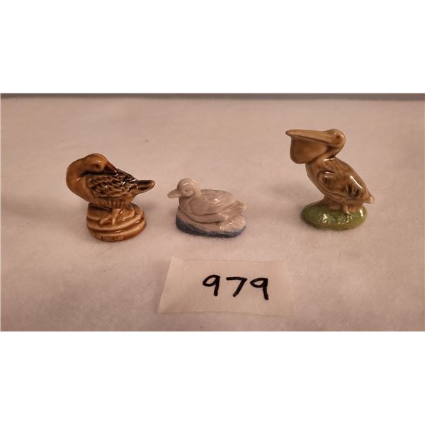 3 water foul figures