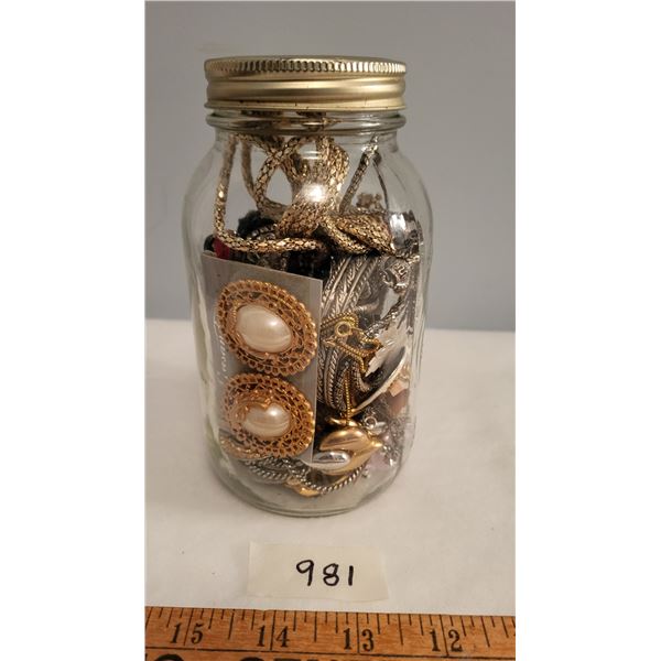 jar of jewlery, 1 litre