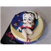 Image 3 : Betty Boop collector's Christmas group. Tin, DVD, talking ornaments.